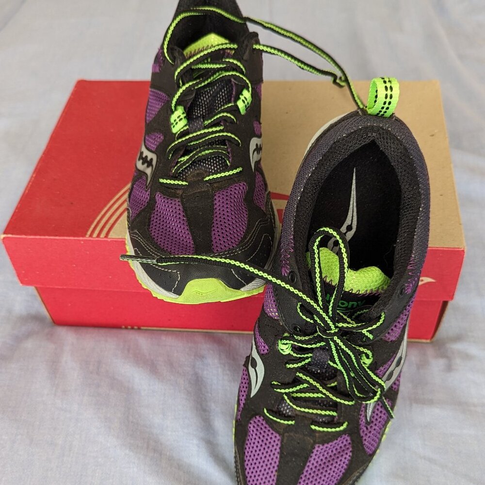 Saucony Trail/Workout sneaker- Size 9M - Picture 3 of 8